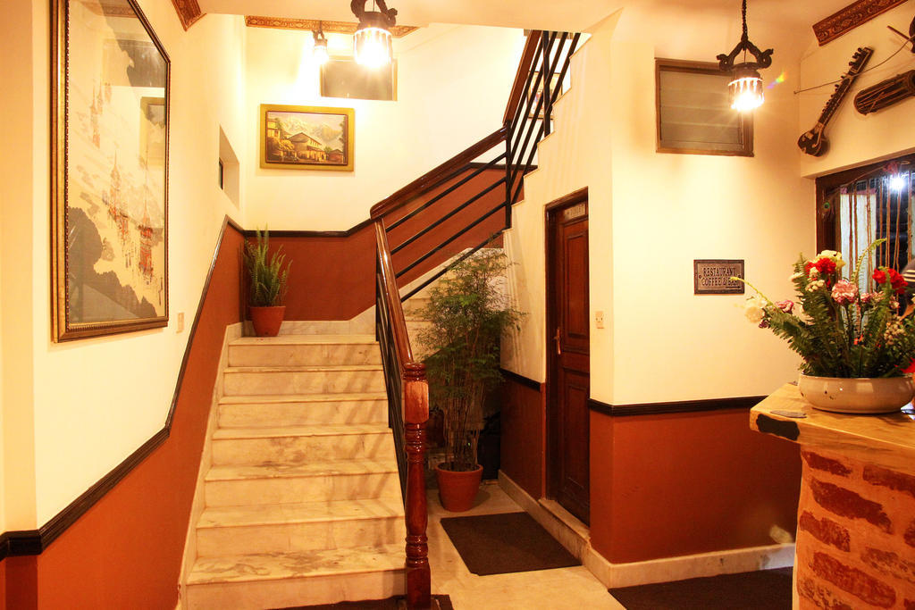 Dream Nepal Hotel And Apartment Катманду Екстер'єр фото