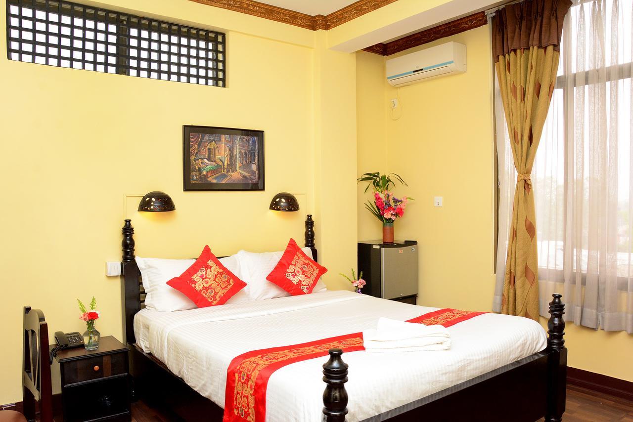 Dream Nepal Hotel And Apartment Катманду Екстер'єр фото